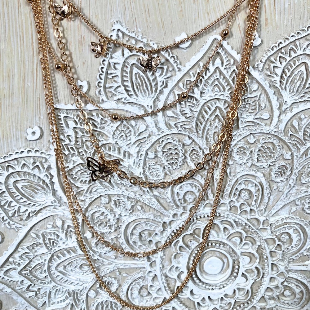 NWT Claire’s Gold Tone 3D Butterfly Multi Strand Choker Necklace Fairy Festival - Picture 3 of 7